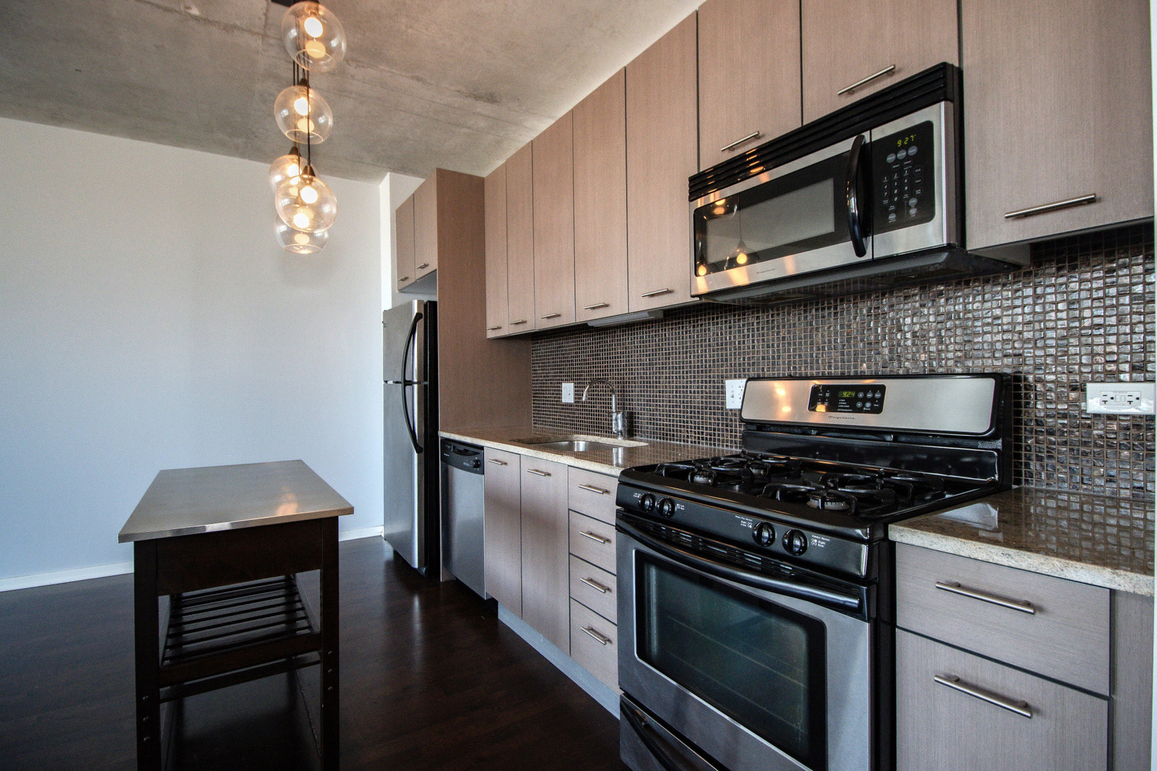 659 W Randolph Street Unit: 1007